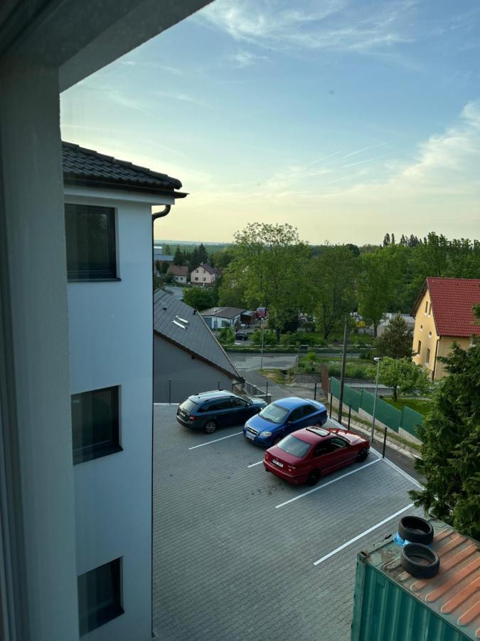 Apartman Byt 75M2 Klid Priroda Pro Rodinu Prague Ngoại thất bức ảnh
