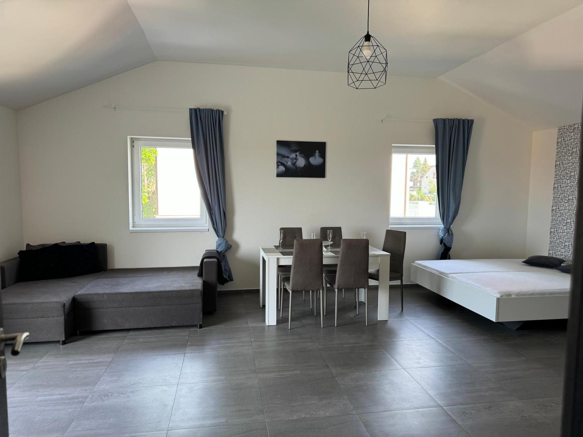 Apartman Byt 75M2 Klid Priroda Pro Rodinu Prague Ngoại thất bức ảnh