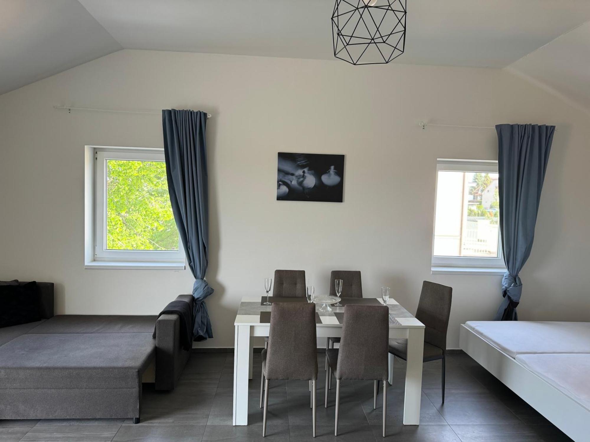 Apartman Byt 75M2 Klid Priroda Pro Rodinu Prague Ngoại thất bức ảnh