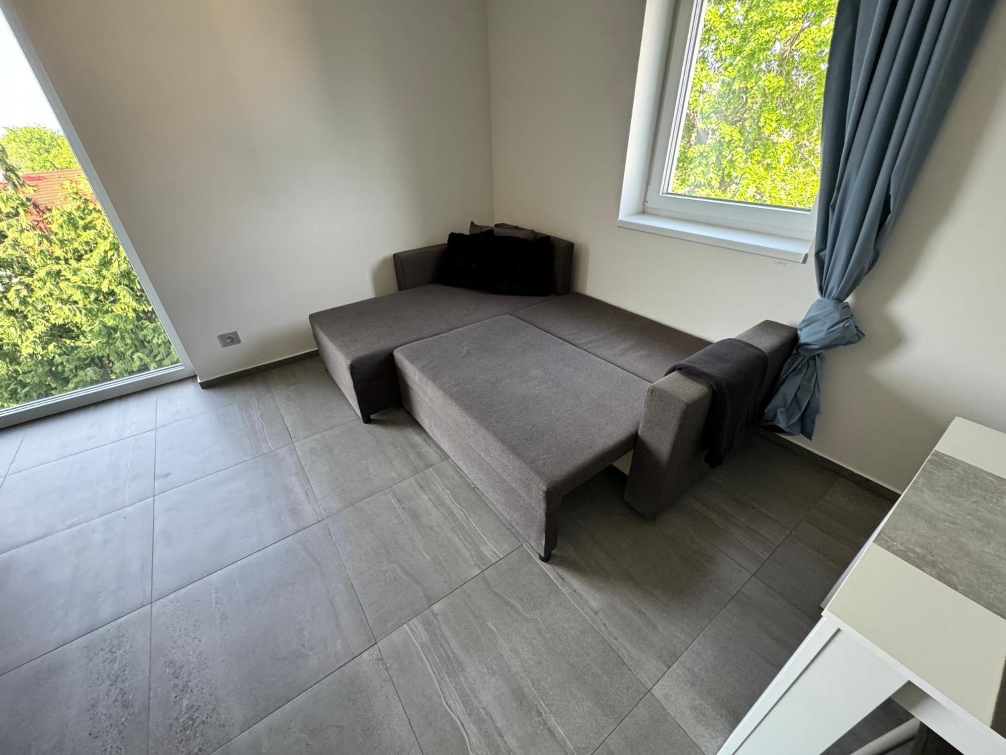 Apartman Byt 75M2 Klid Priroda Pro Rodinu Prague Ngoại thất bức ảnh
