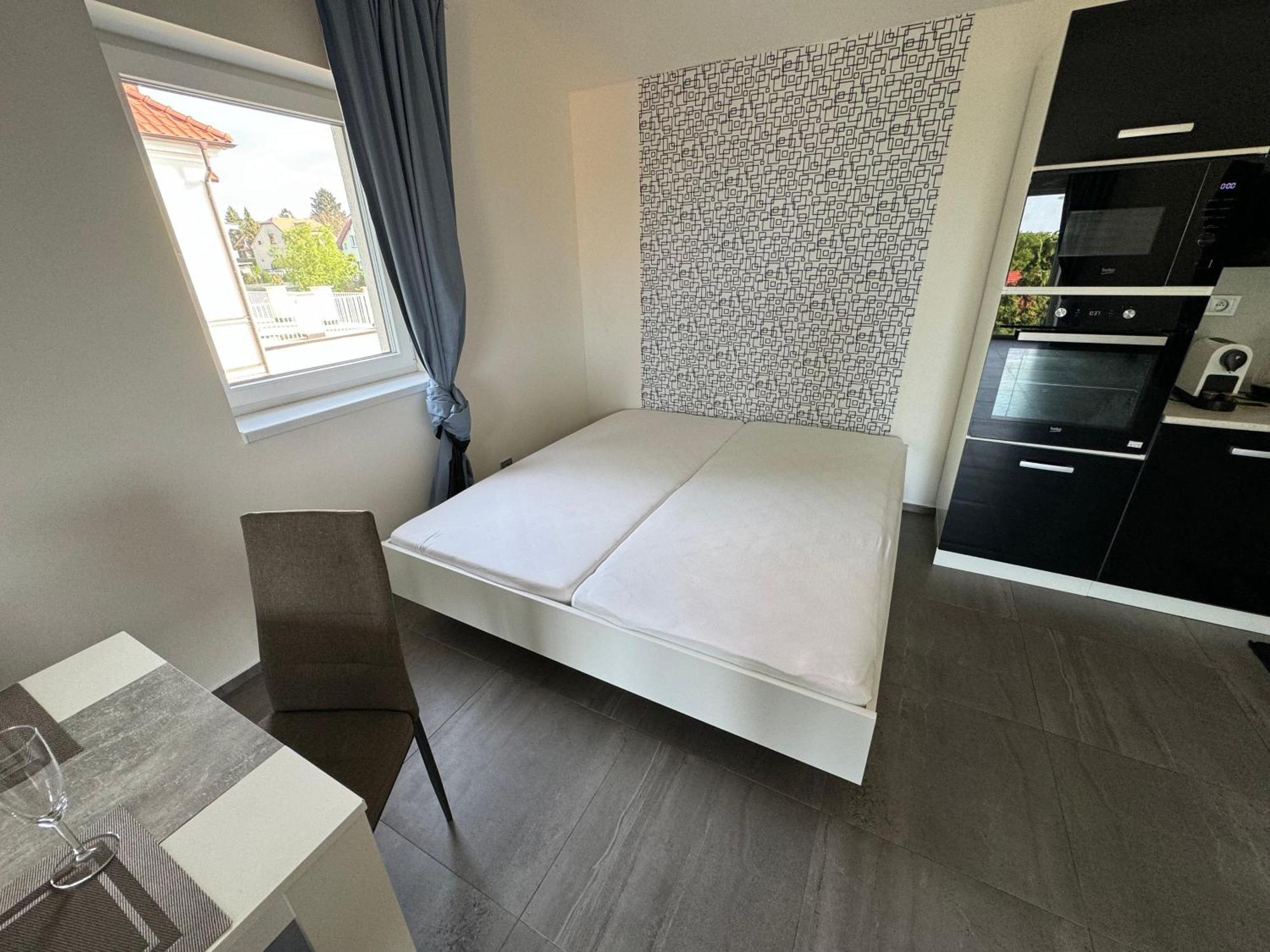 Apartman Byt 75M2 Klid Priroda Pro Rodinu Prague Ngoại thất bức ảnh